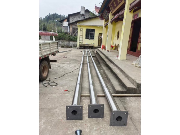 手動旗桿13米一根，12米兩根，撫州市宜黃縣秀源村漢帝廟